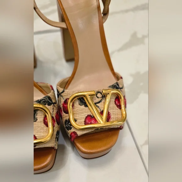 Valentino Women's Tan and Red Platform Heels - Picture 2 of 6